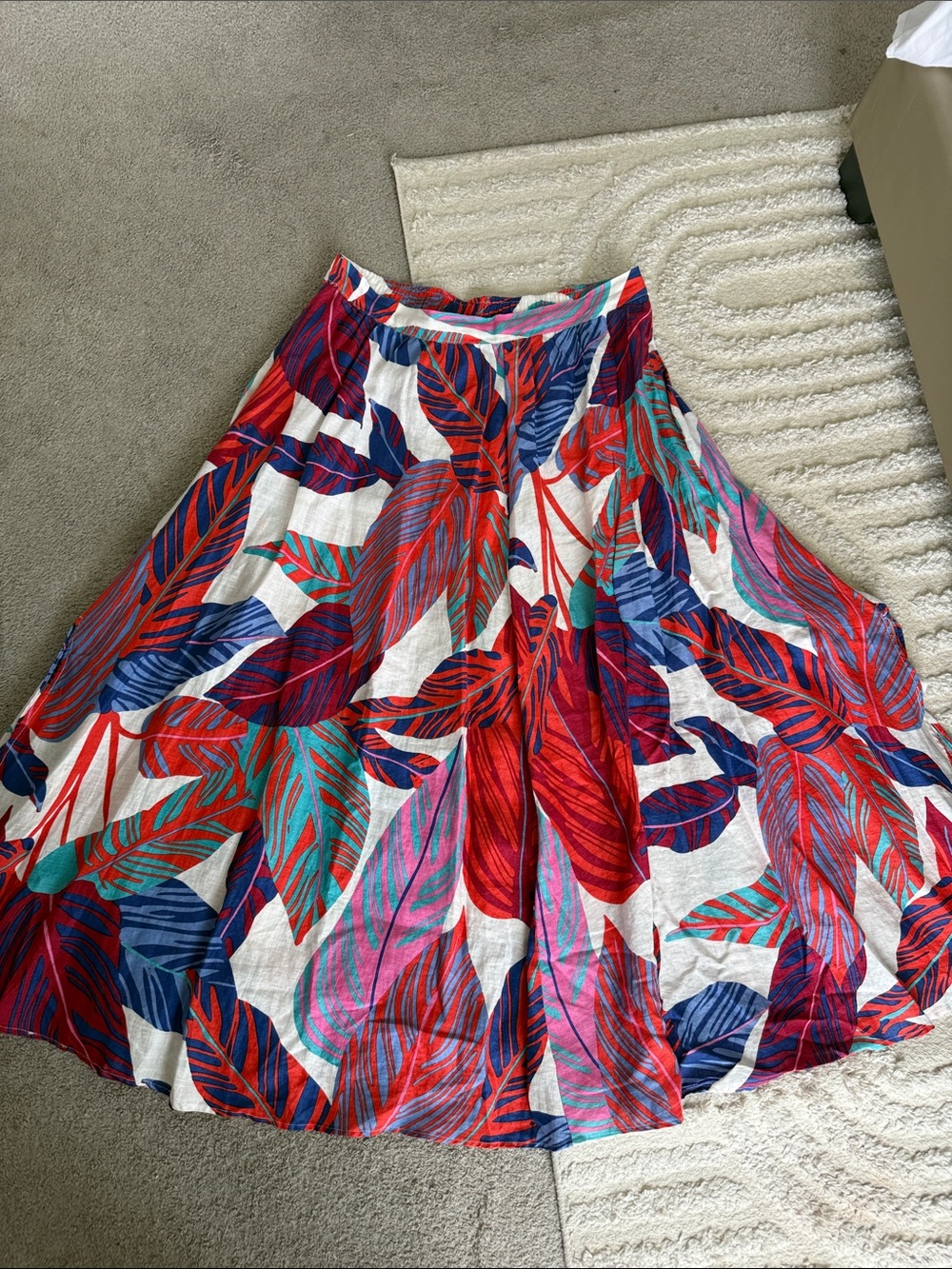 Magaschoni linen leaf print skirt with side split